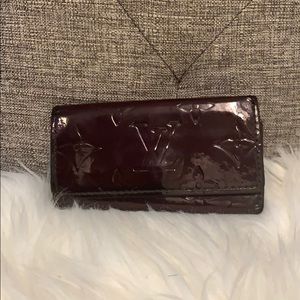 🌟SALE🌟 Louis Vuitton Vernis 4 Key Wallet